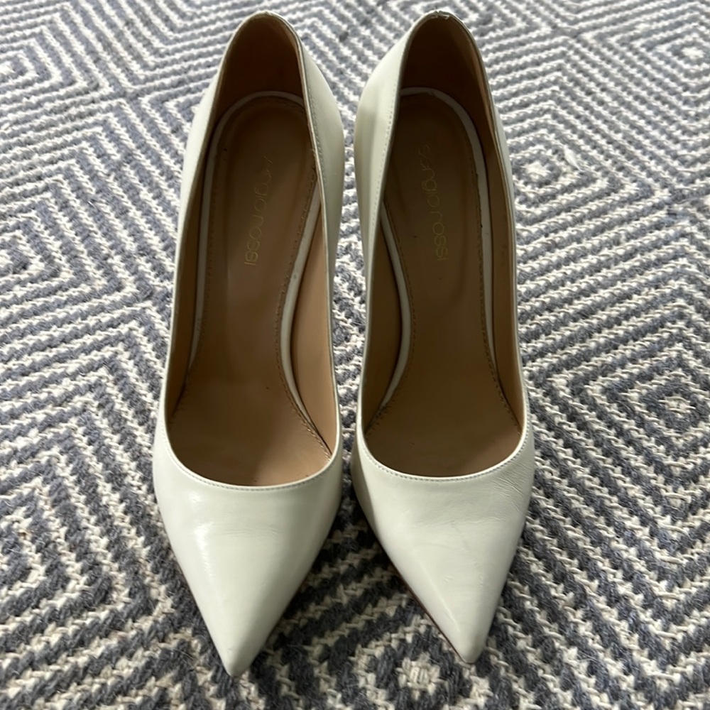 Sergio Rossi Ivory Leather Pumps, 36.5